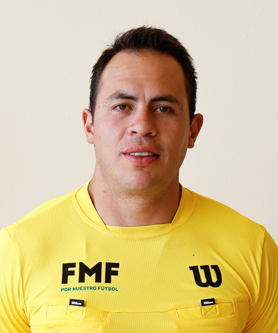 Árbitro Central Diego Gilberto Gurrea Mendoza 
