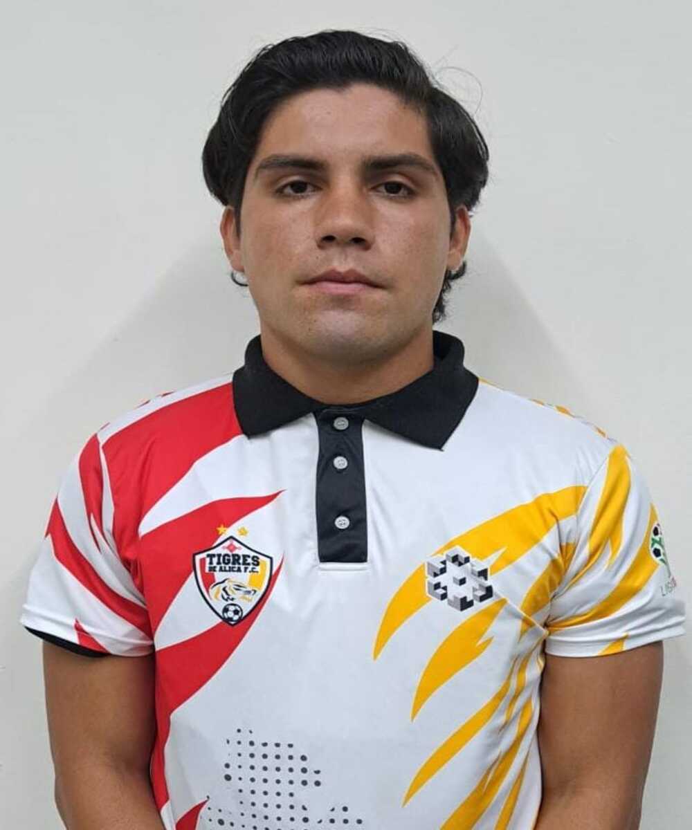 <img src='https://siid.ligamx.net/docs/archdgtl/aflddrvd/photos/140060/140060.jpg' style='height: 150px;'>